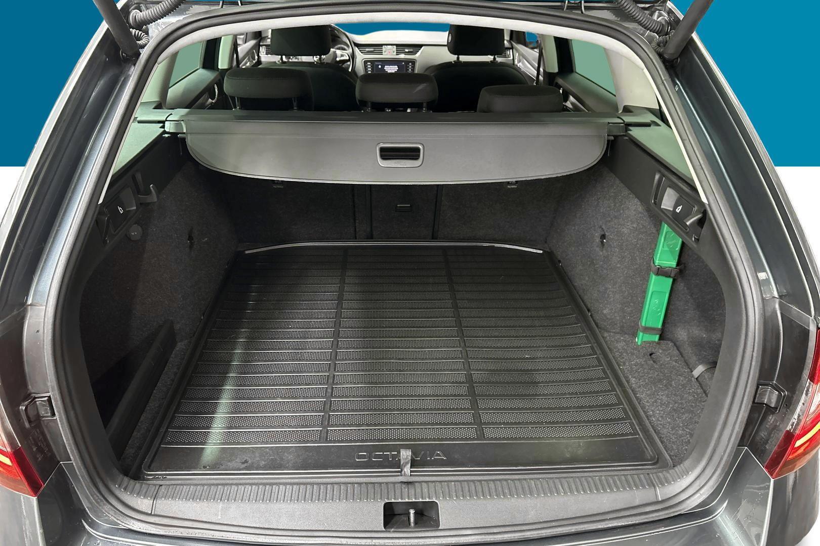 SKODA Octavia 12