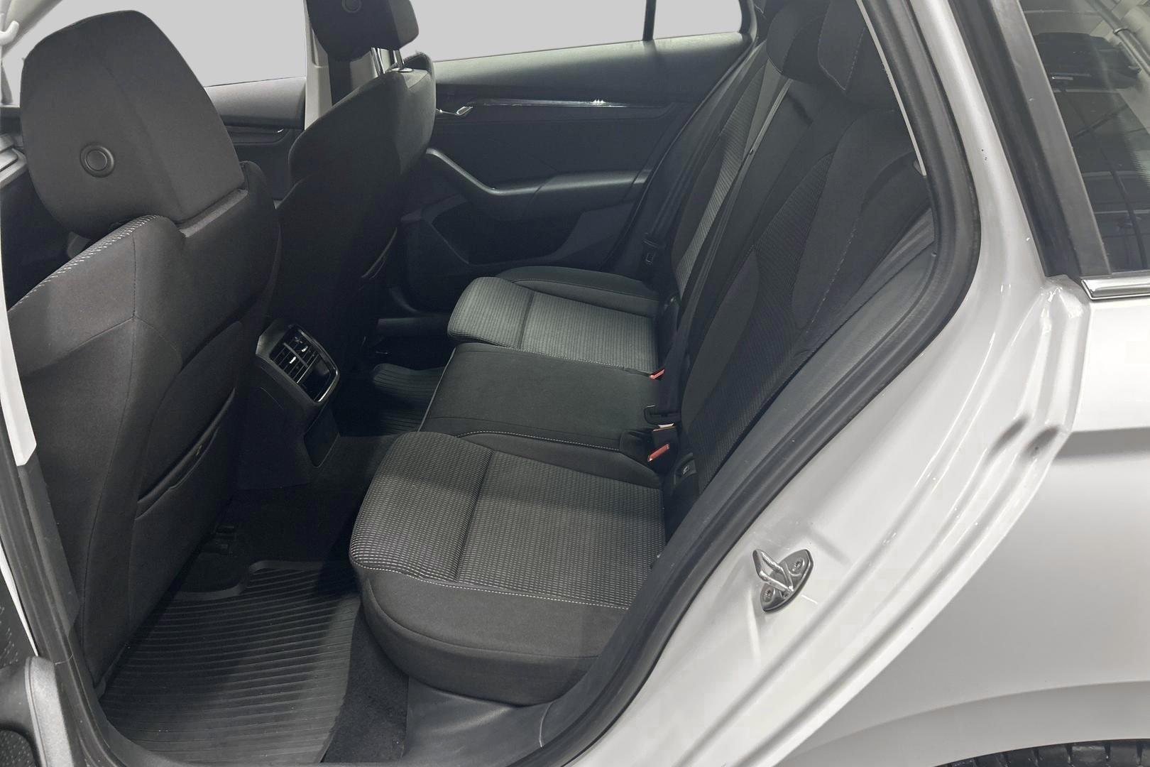 SKODA Octavia 10