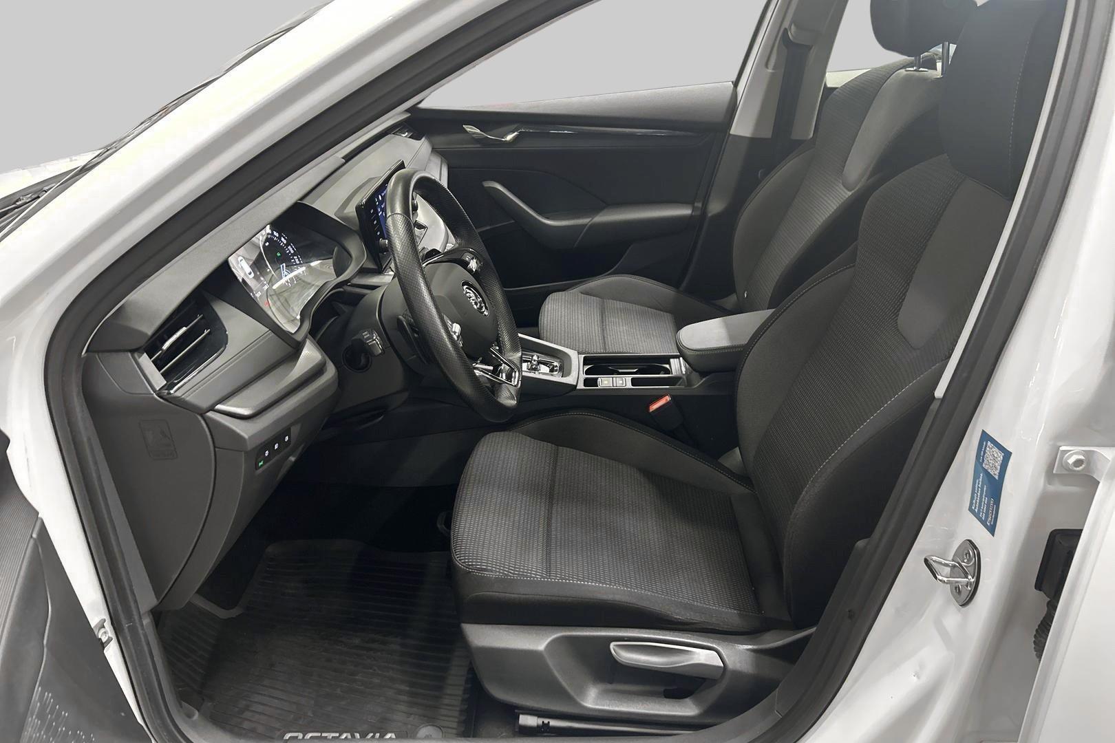 SKODA Octavia 9