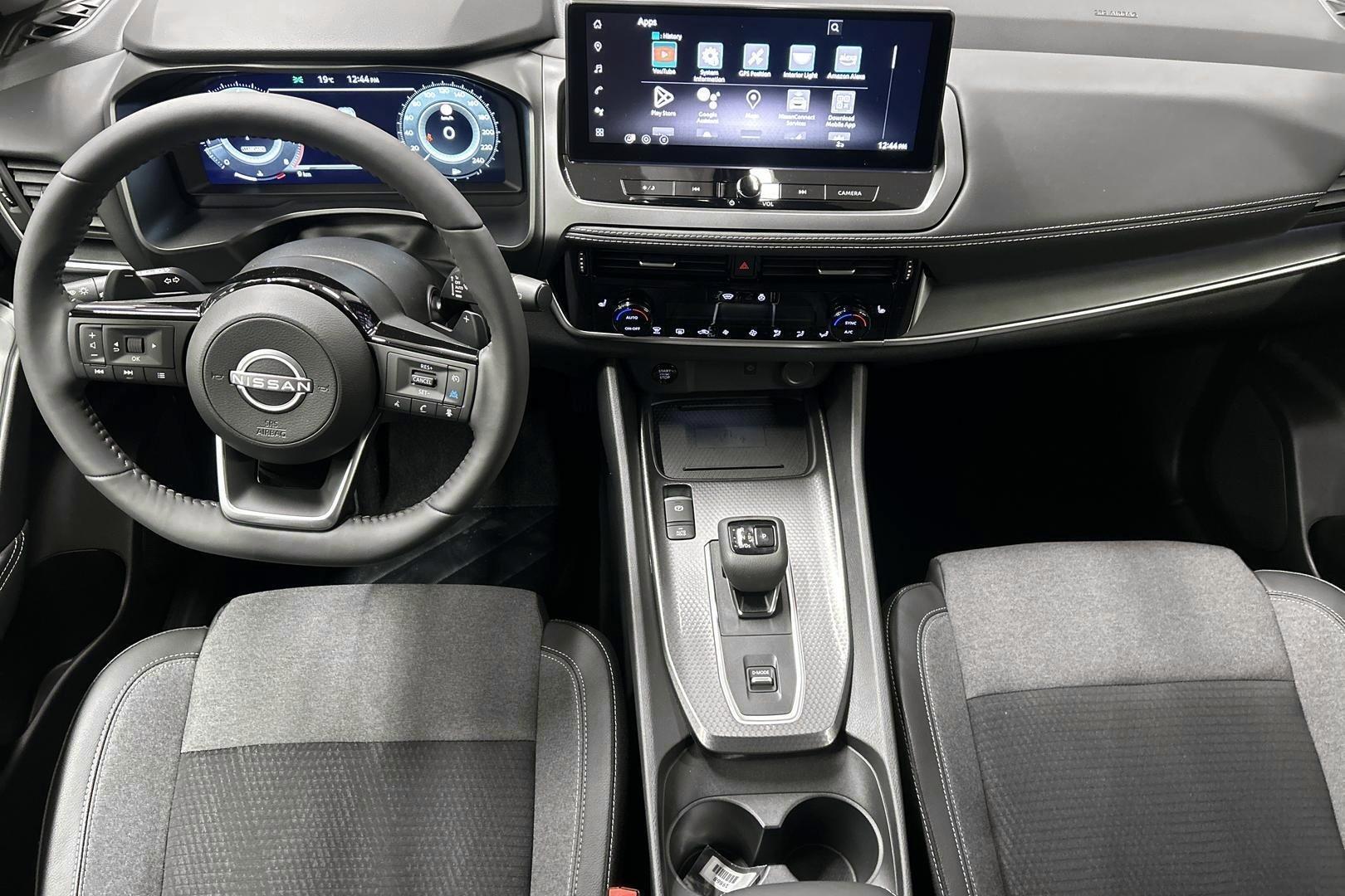 NISSAN Qashqai 11