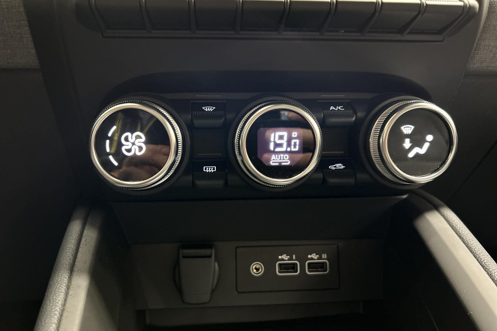 MITSUBISHI Colt 2026