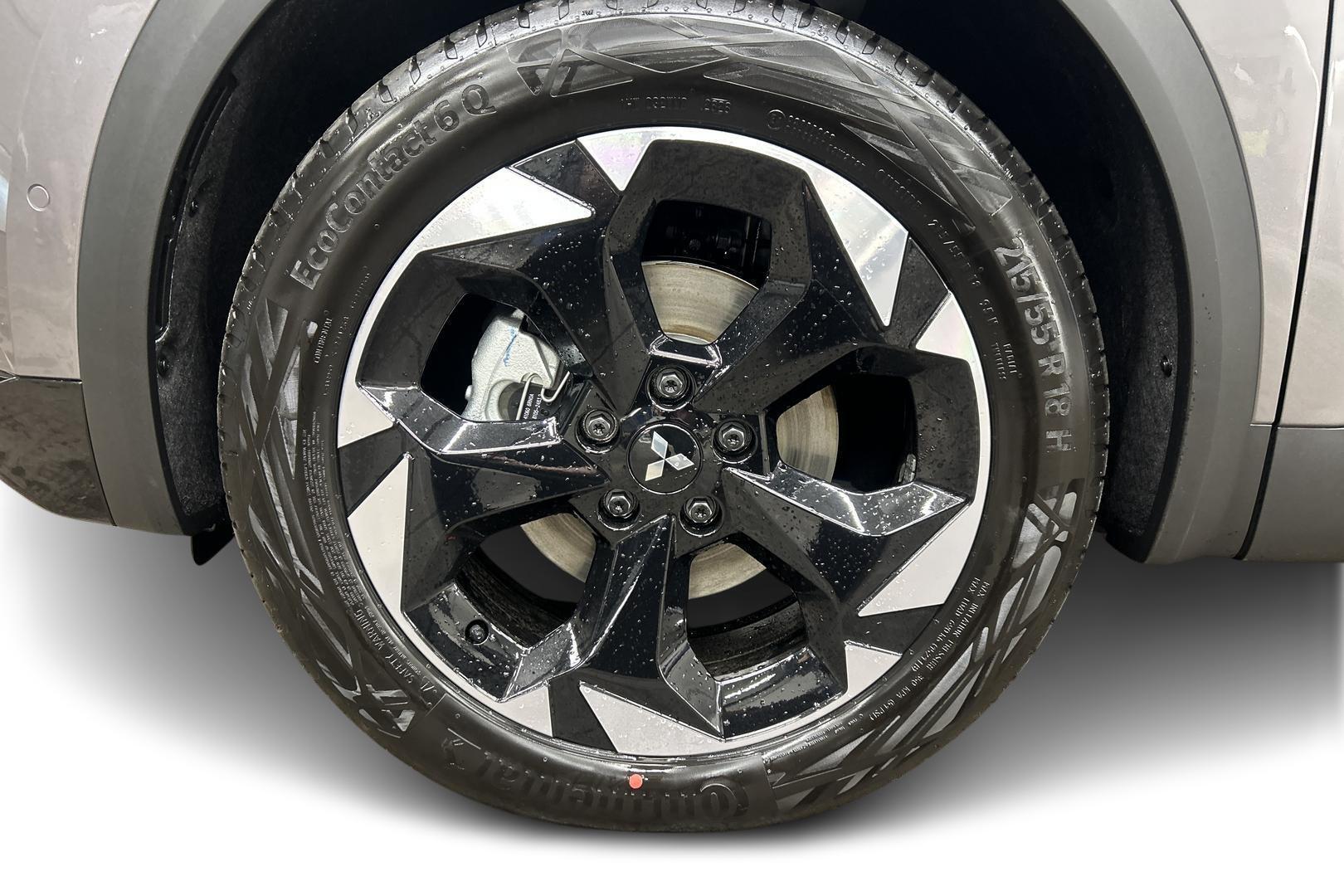 MITSUBISHI Grandis 13