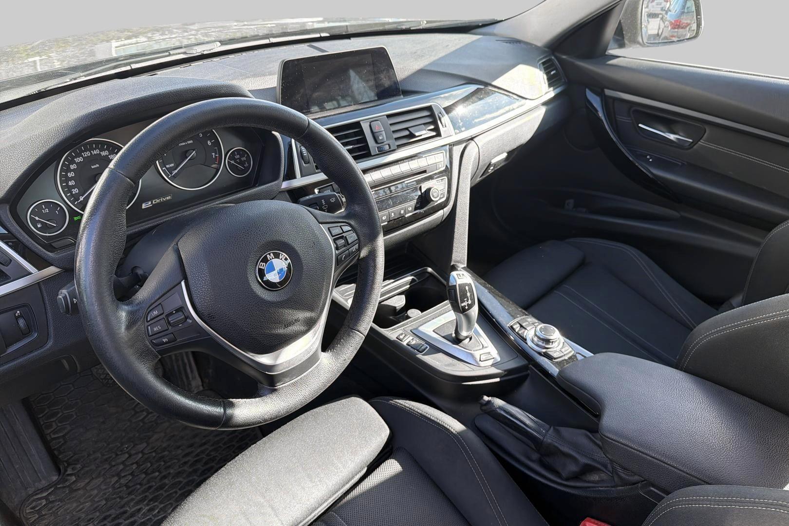 BMW 3-sarja 2016