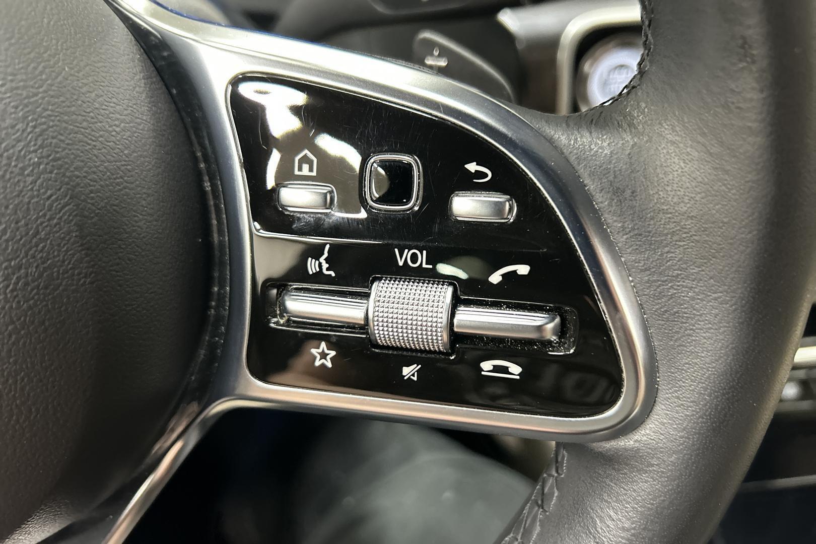 MERCEDES-BENZ EQC 2023