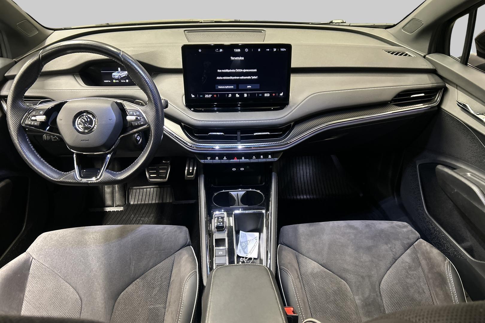 SKODA Enyaq 11