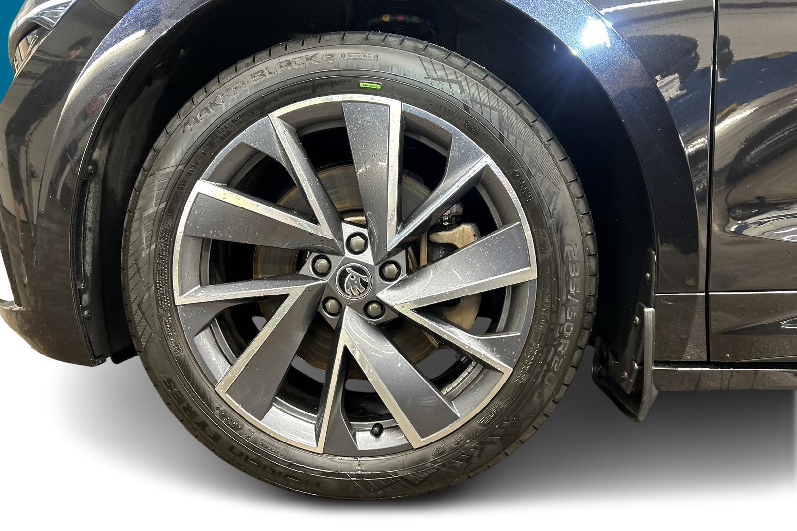 SKODA Enyaq 13
