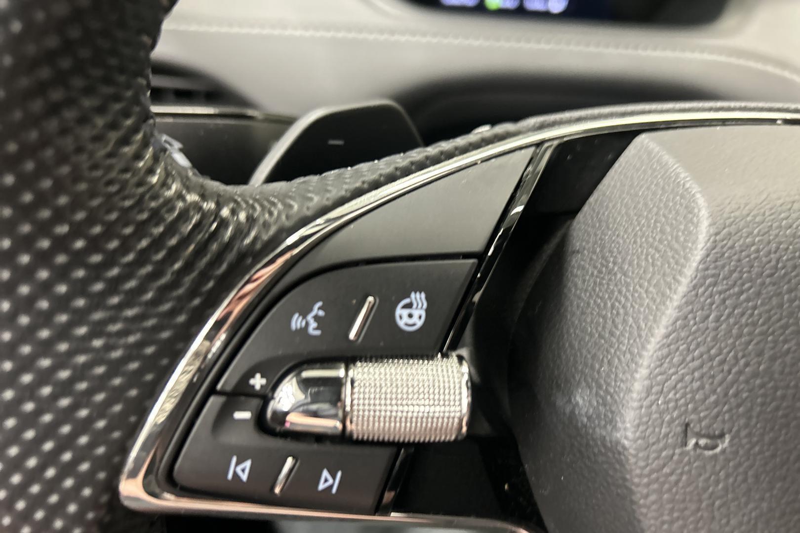 SKODA Enyaq 18