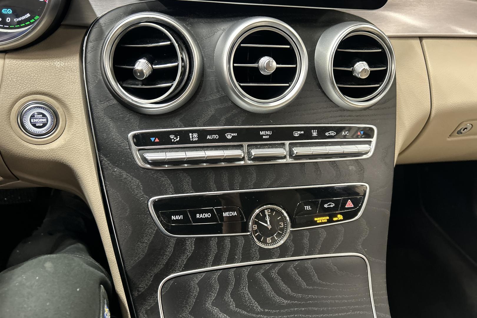 MERCEDES-BENZ C 16