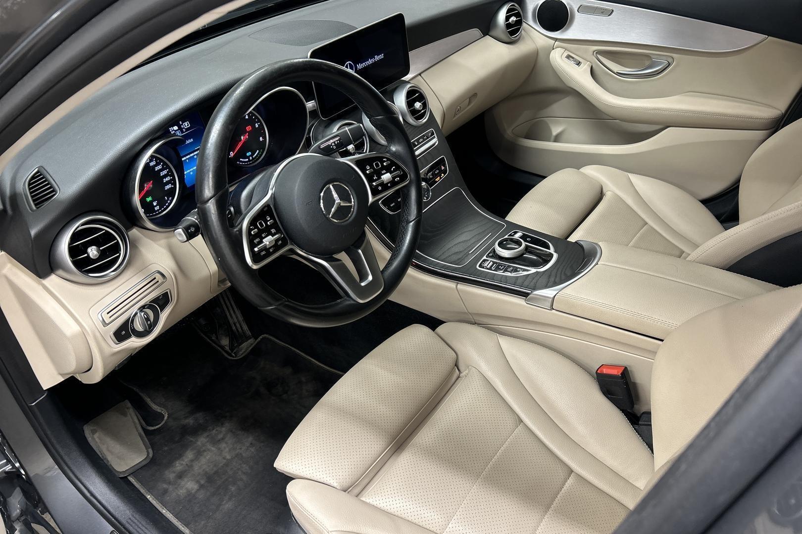MERCEDES-BENZ C 9