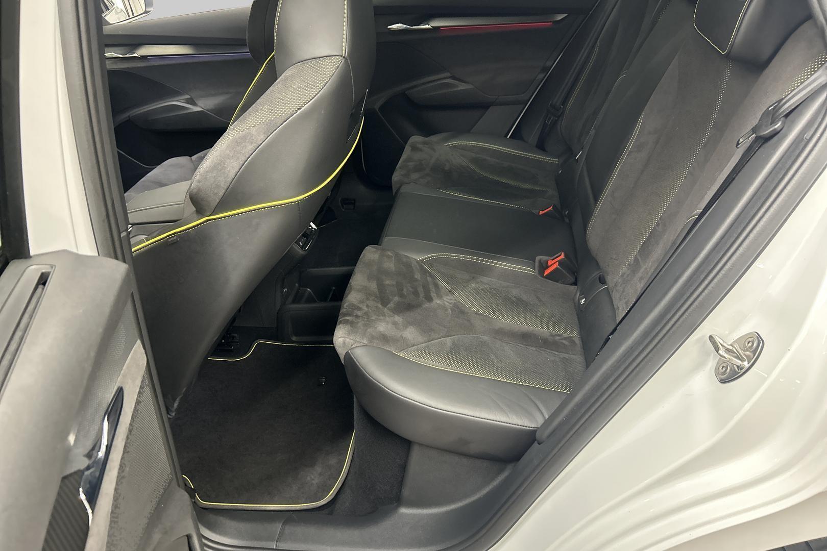 SKODA Enyaq 2023