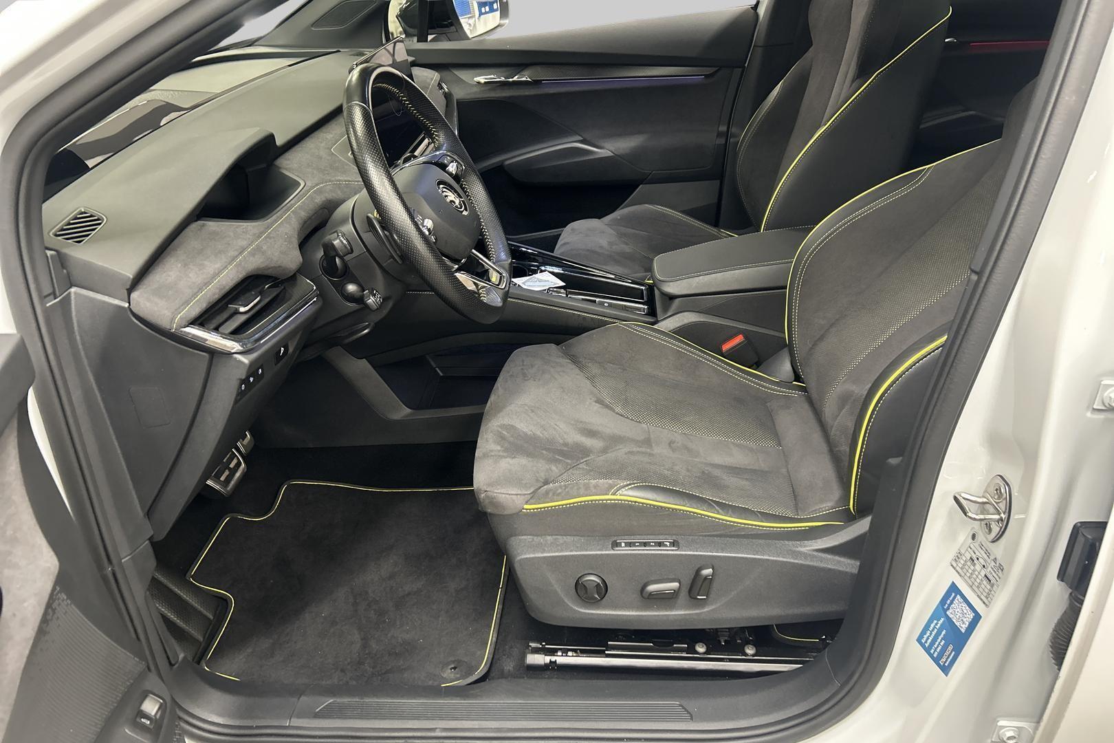 SKODA Enyaq 2023