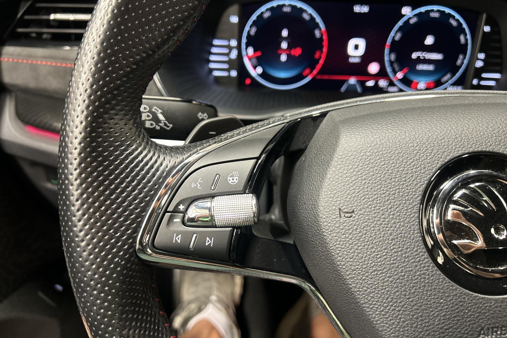 SKODA Octavia 19
