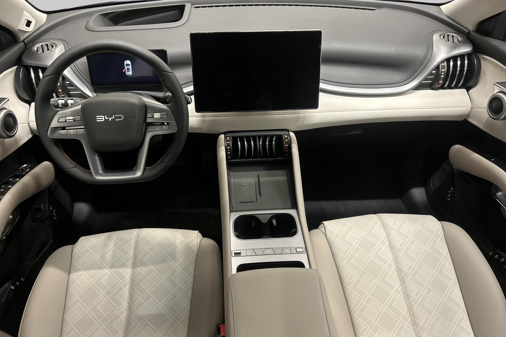 BYD Atto 3 11