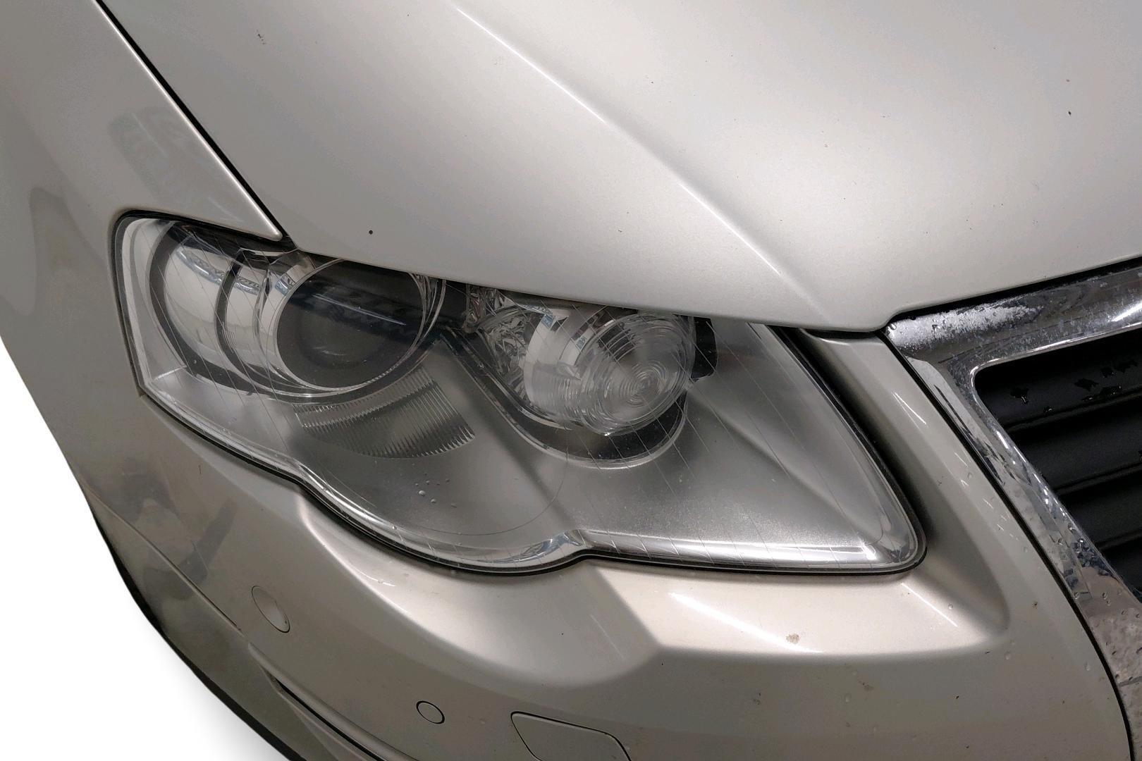 VOLKSWAGEN Passat 2010