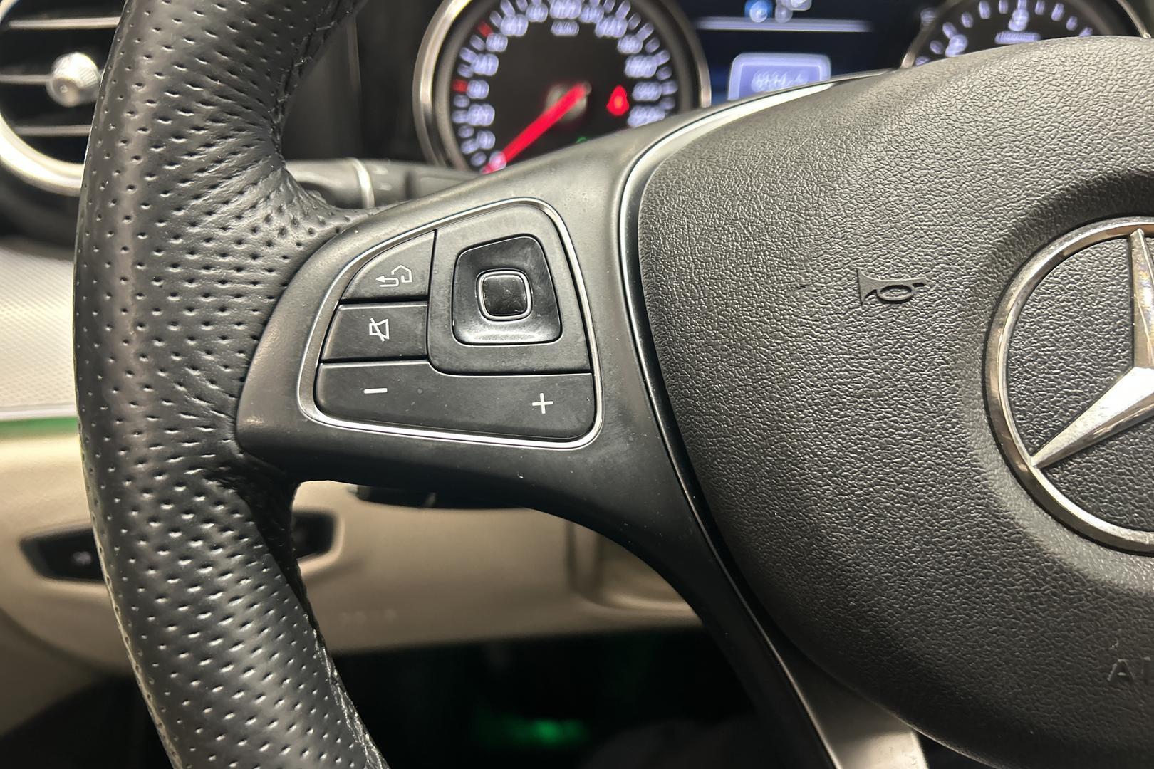 MERCEDES-BENZ E 2016