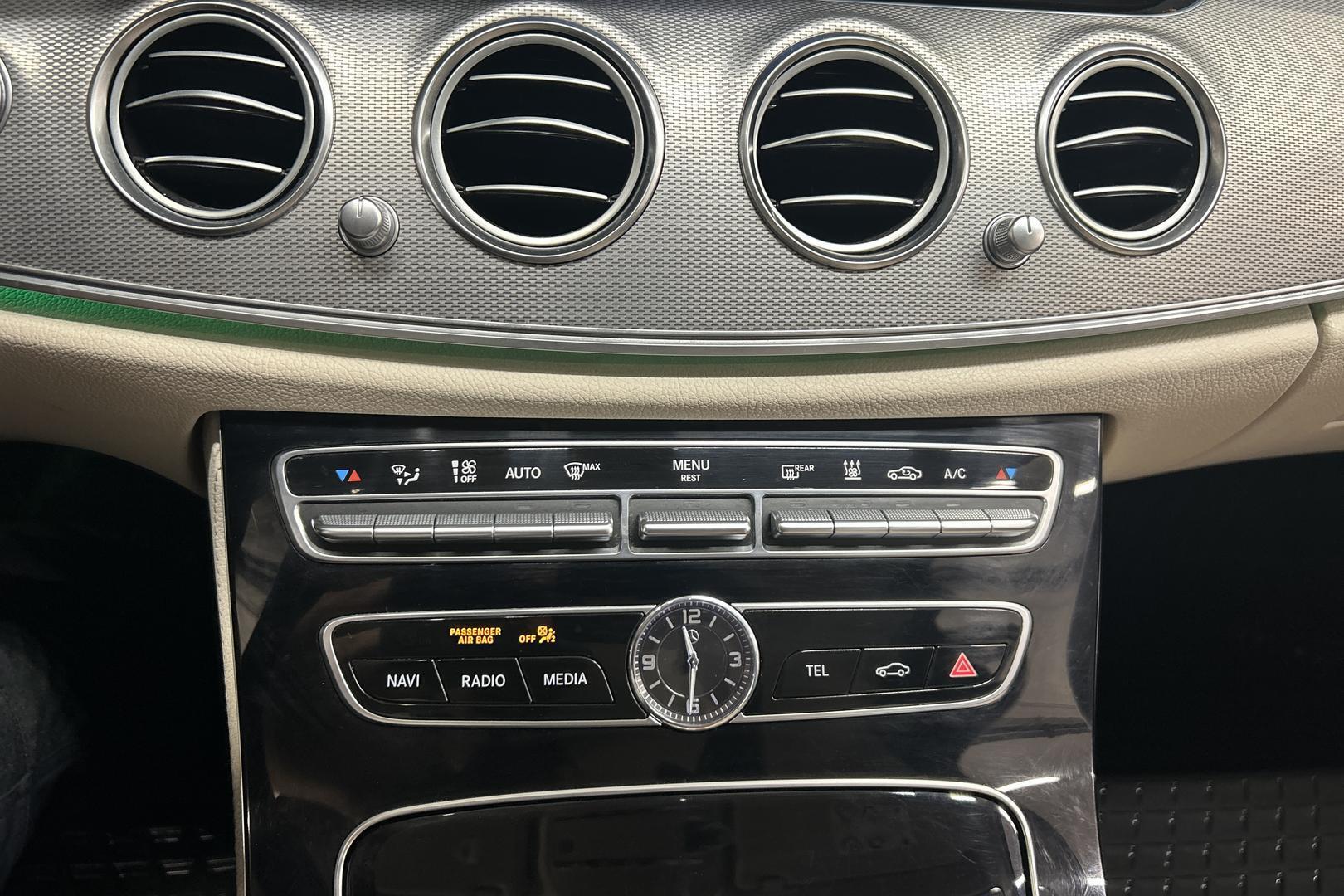 MERCEDES-BENZ E 2016