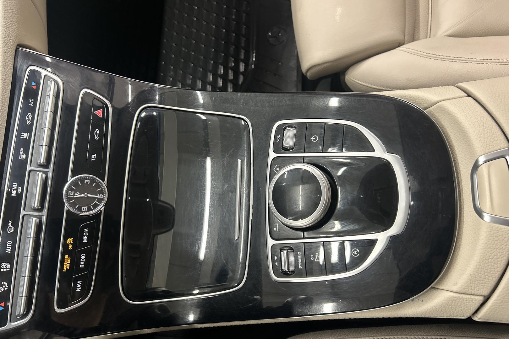 MERCEDES-BENZ E 2016