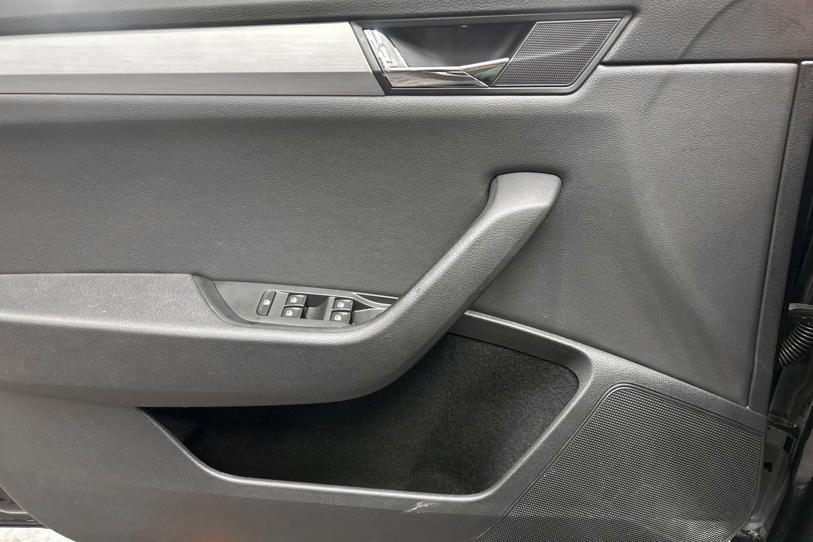 SKODA Superb 2016