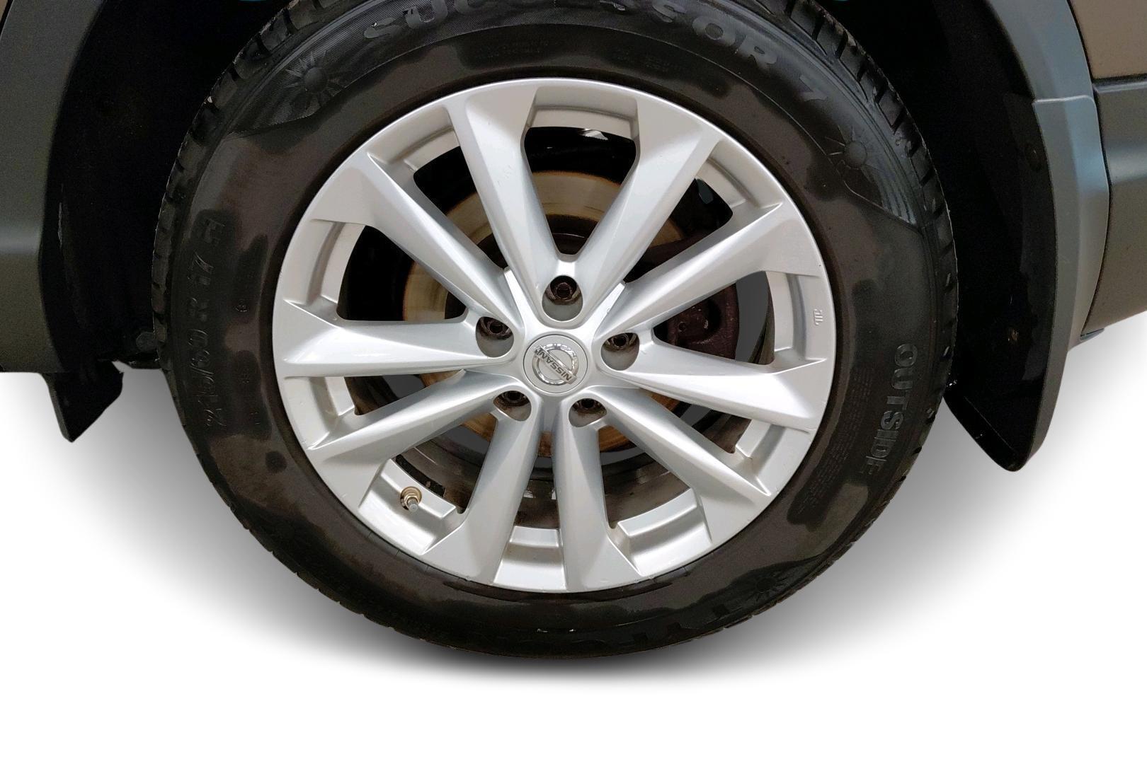 NISSAN Qashqai 2015