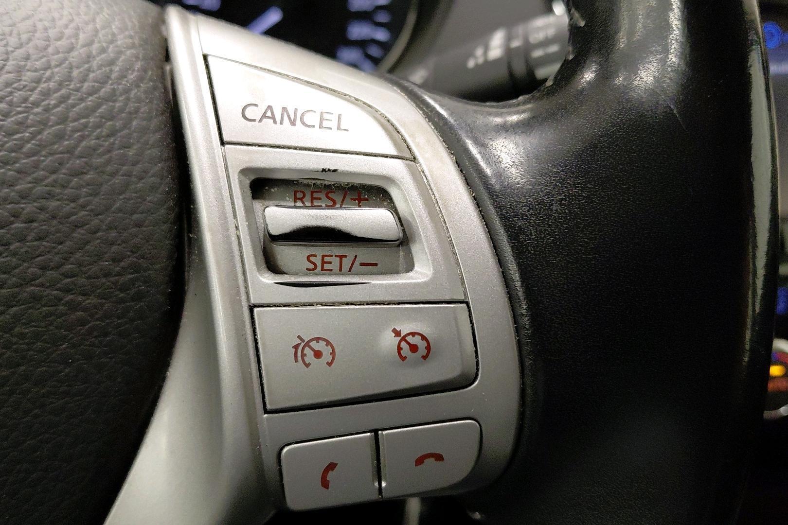 NISSAN Qashqai 2015