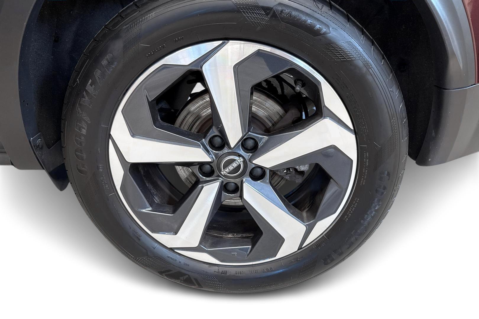 NISSAN Qashqai 2023