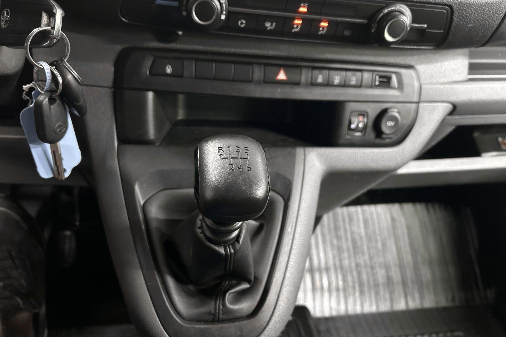 TOYOTA Proace Verso 16