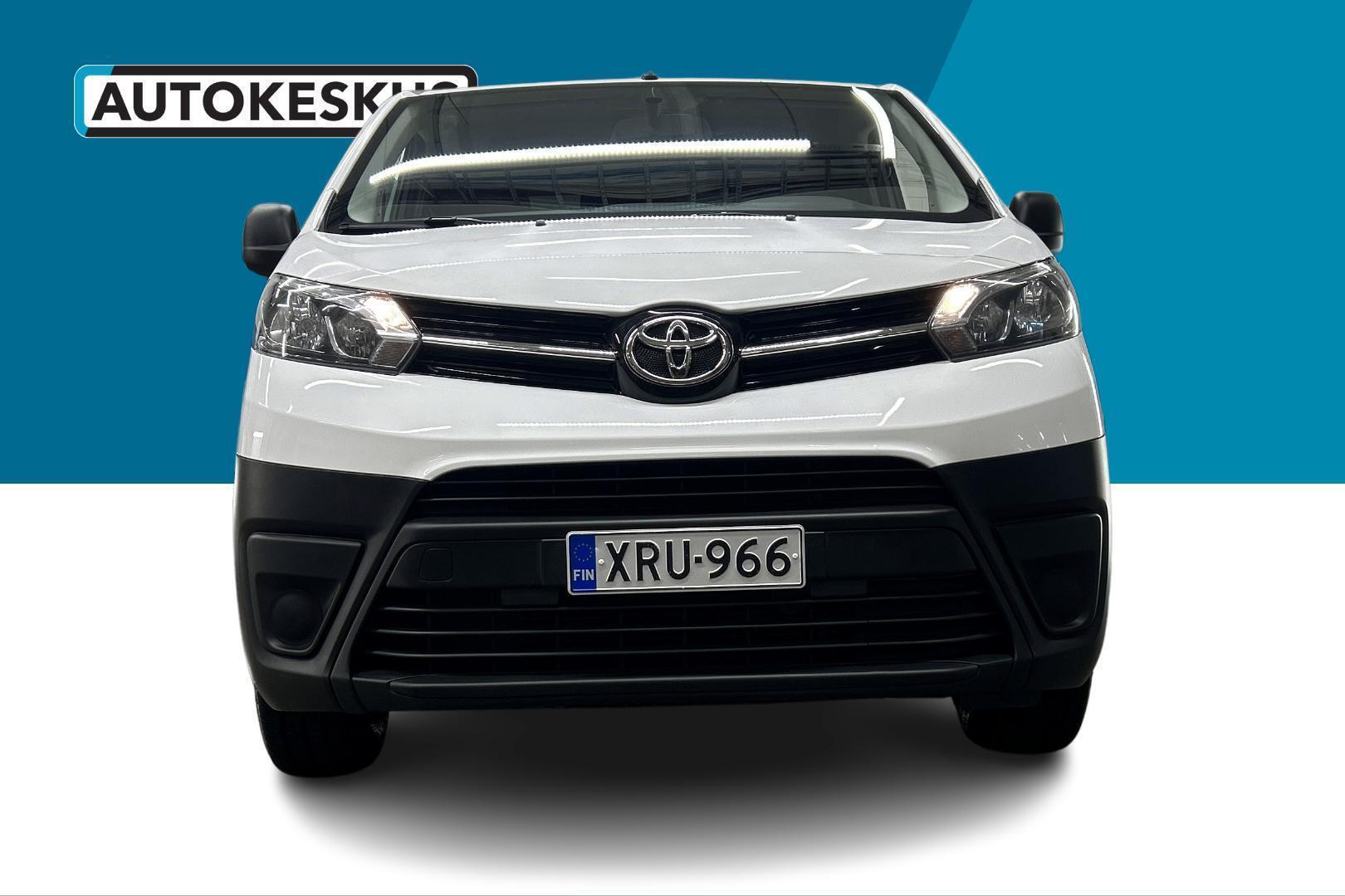 TOYOTA Proace Verso 2