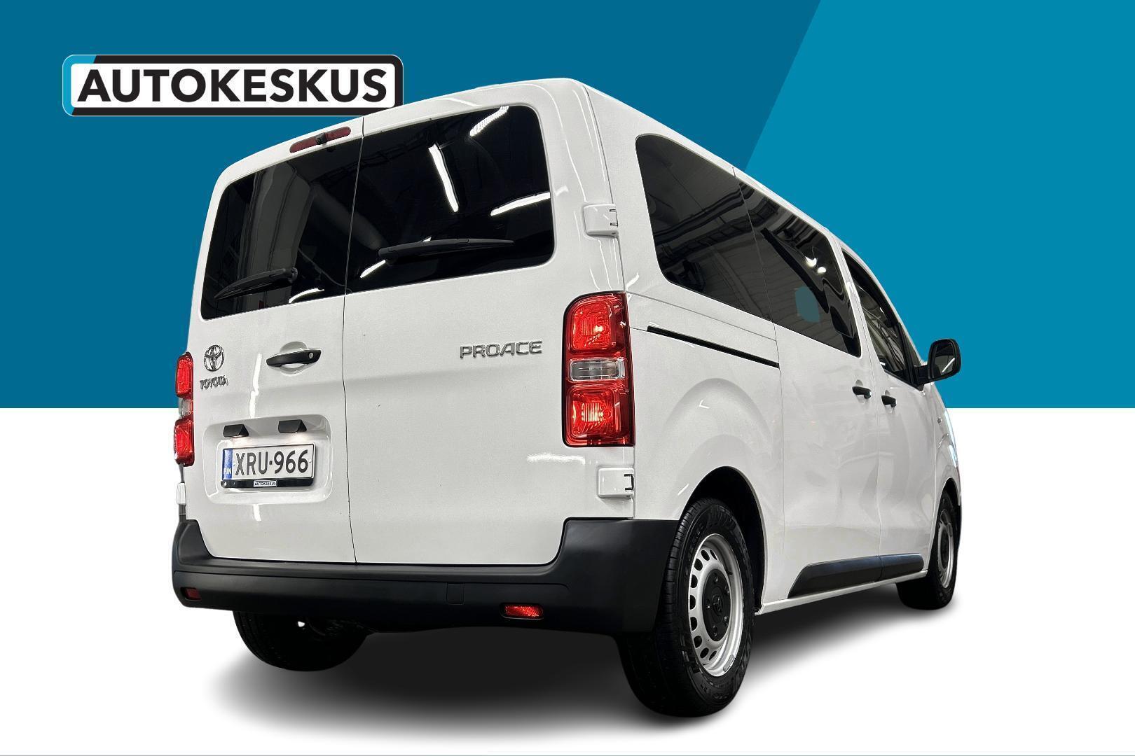 TOYOTA Proace Verso 5