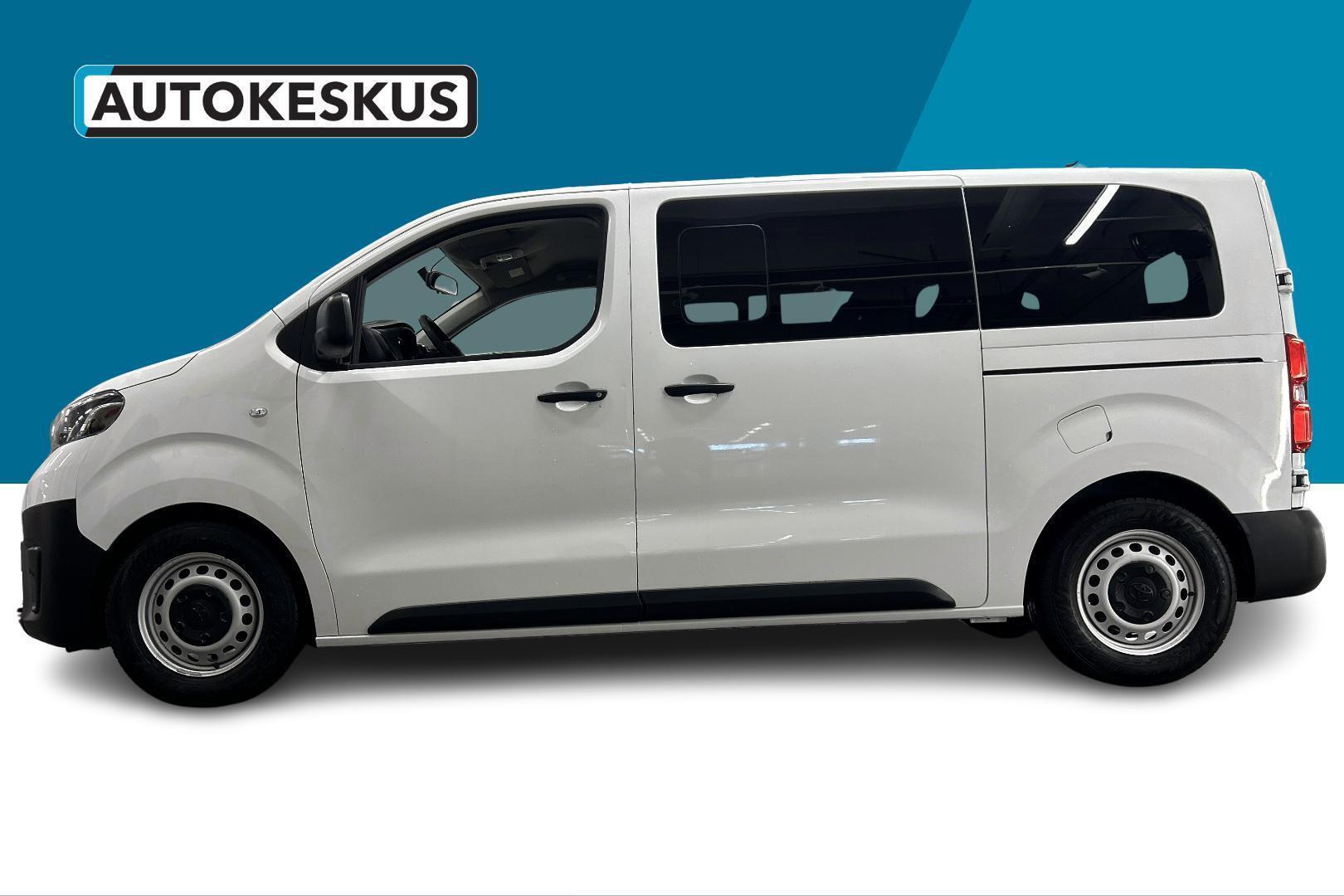 TOYOTA Proace Verso 8