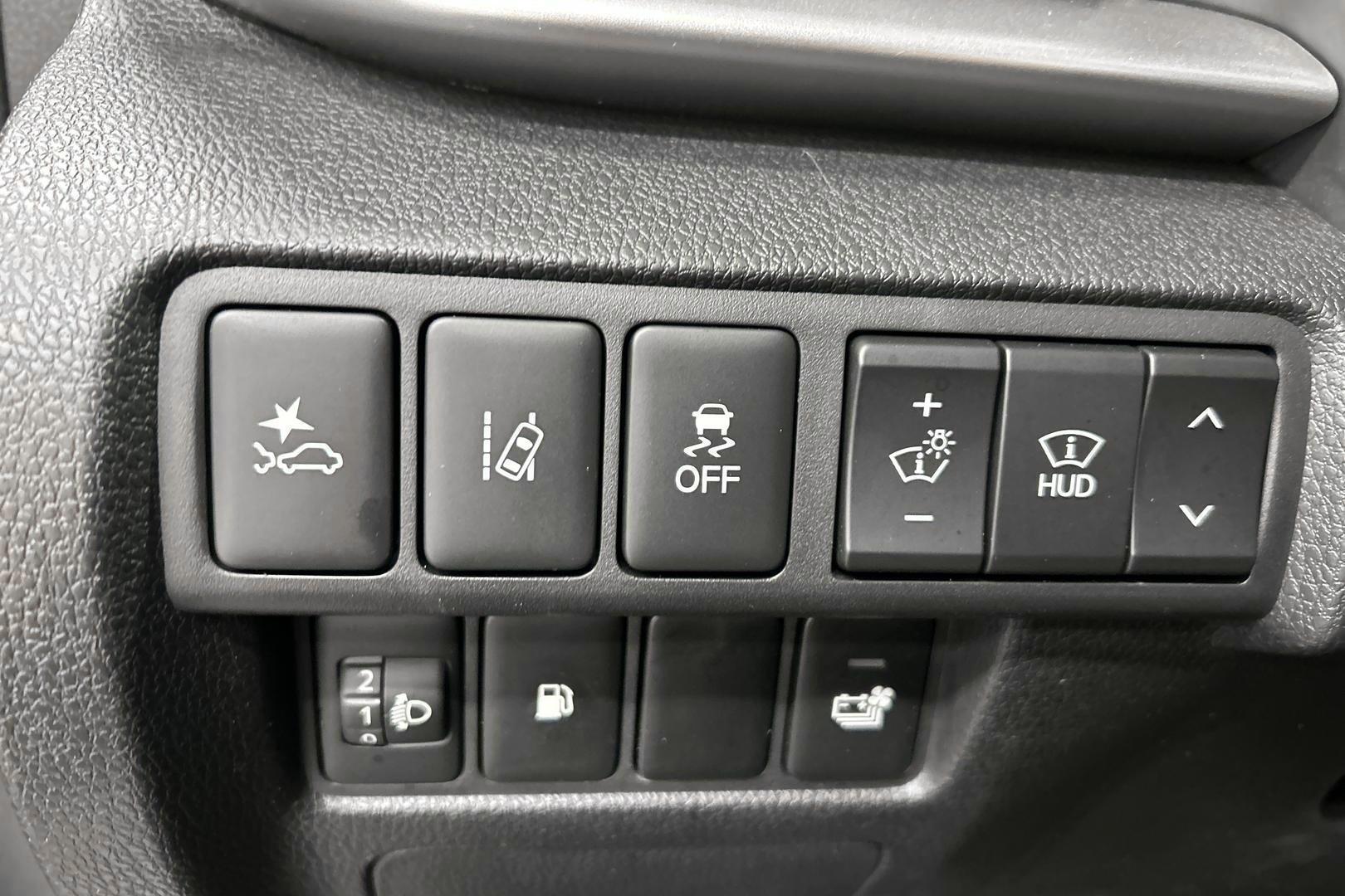 MITSUBISHI Eclipse Cross 22