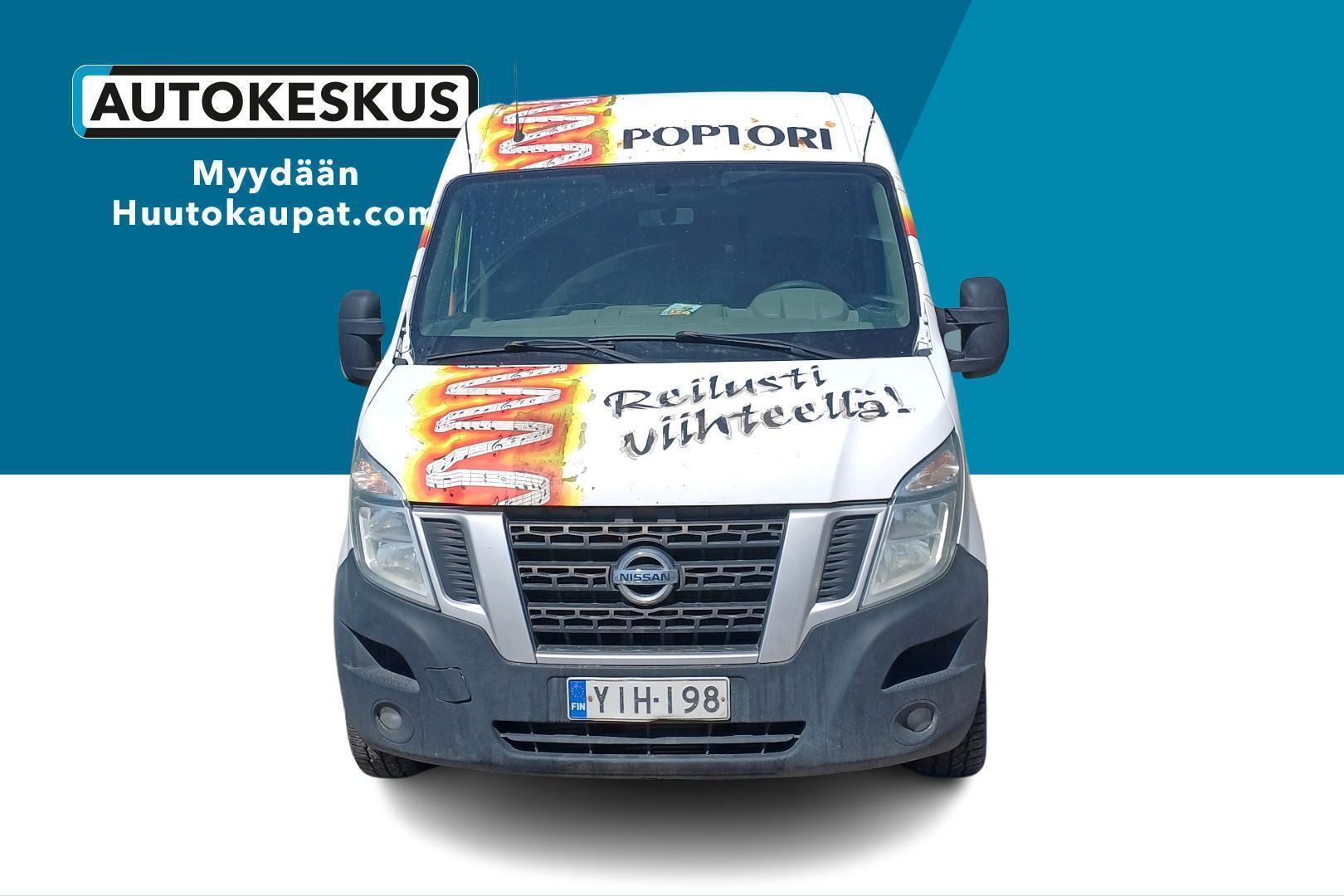 NISSAN NV400 2013