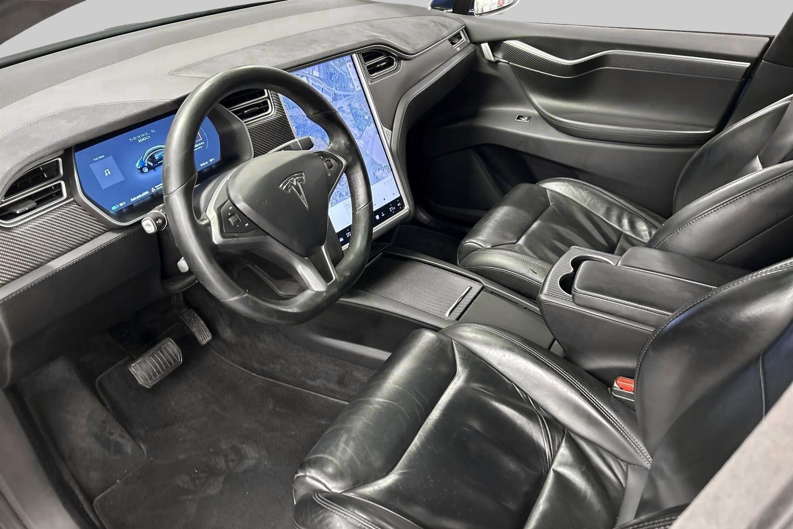 TESLA Model X 2017