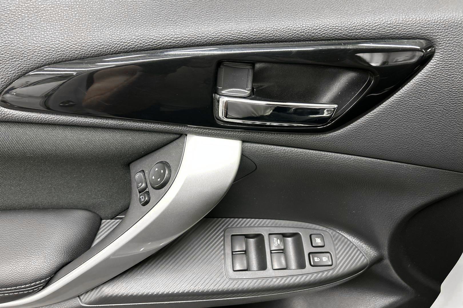 MITSUBISHI Eclipse Cross 2022