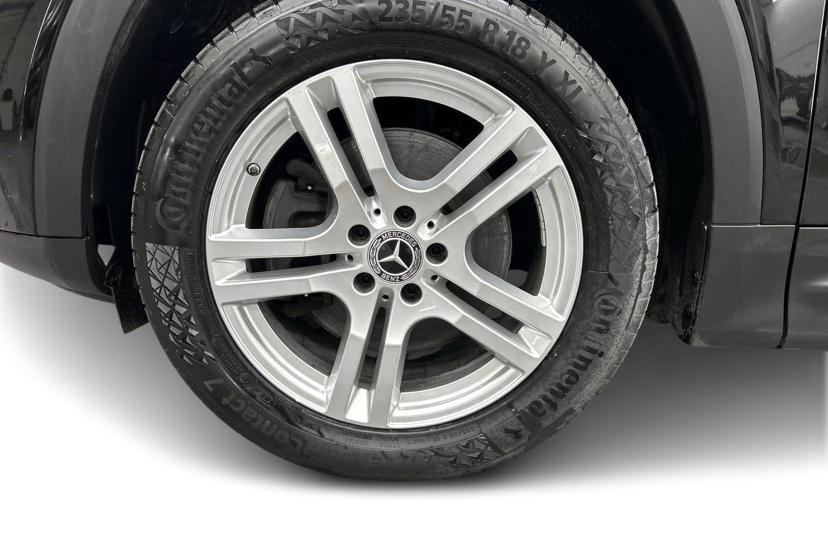 MERCEDES-BENZ GLB 2021