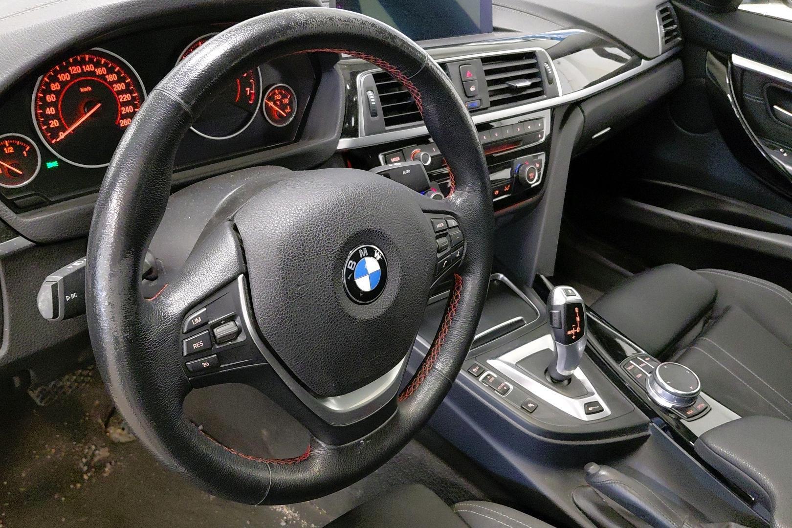 BMW 3-sarja 2017