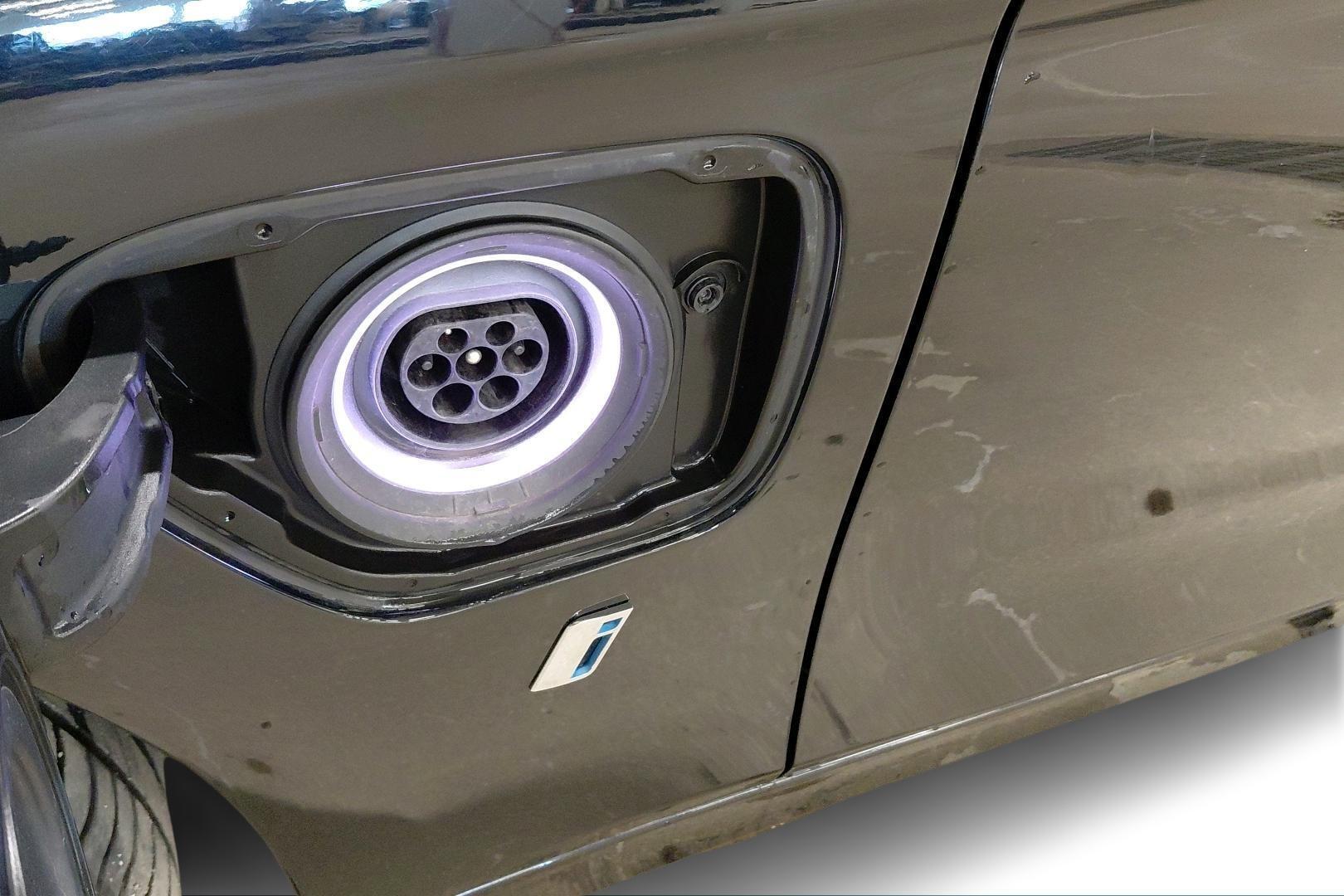 BMW 3-sarja 2017