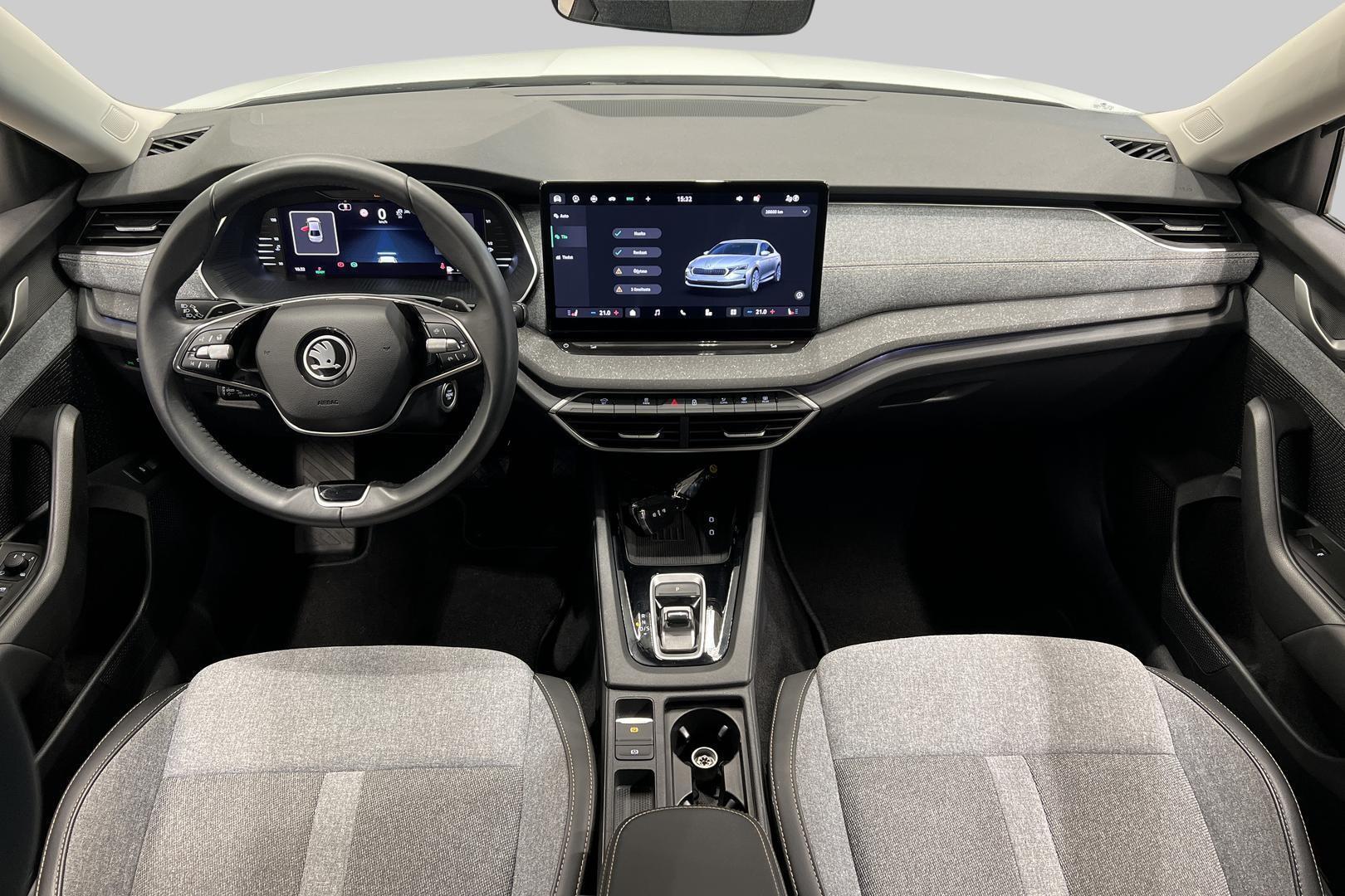 SKODA OCTAVIA 2025
