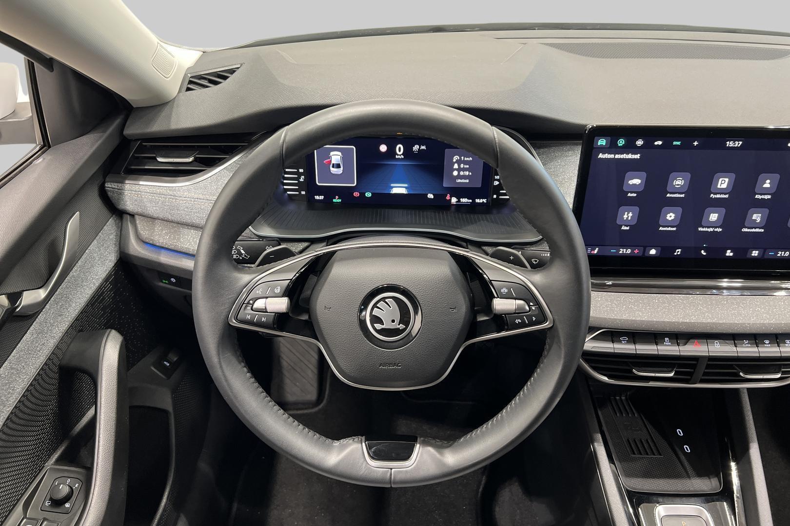 SKODA OCTAVIA 2025