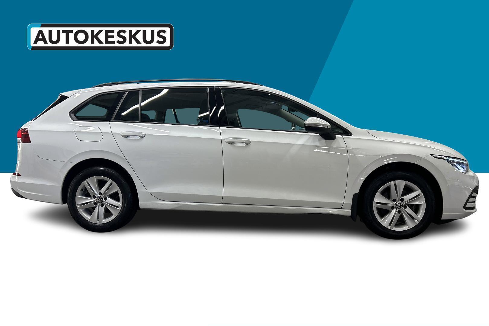 VOLKSWAGEN GOLF 2023