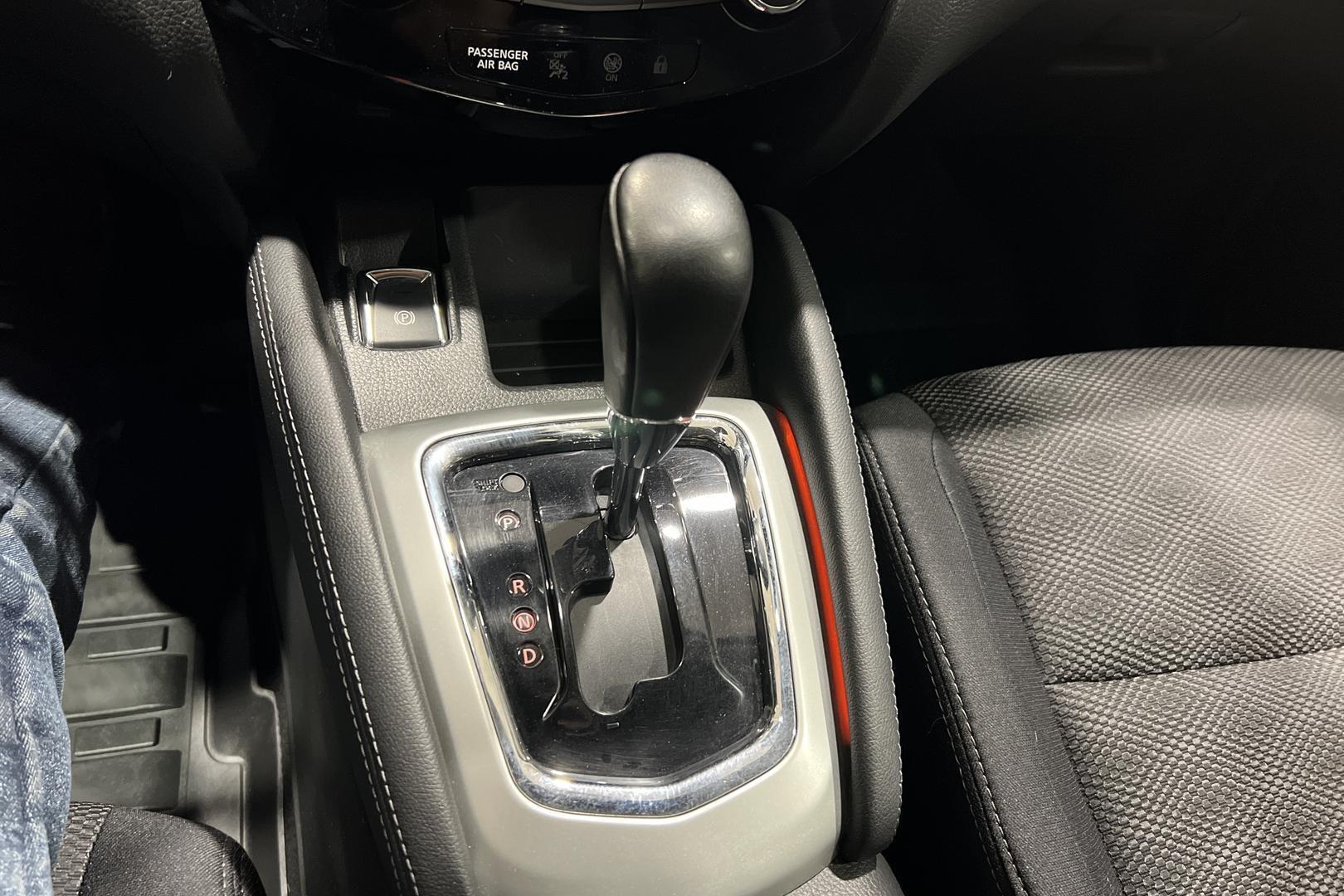 NISSAN Qashqai 16
