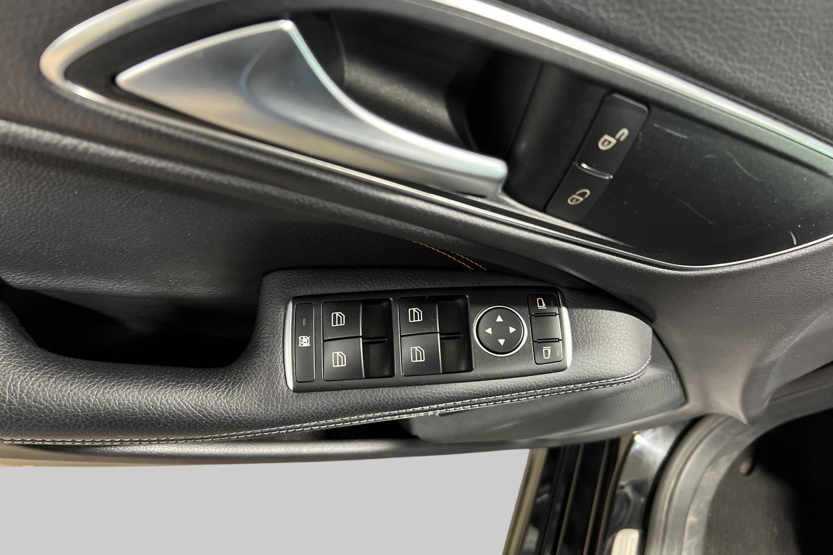 MERCEDES-BENZ CLA 2015