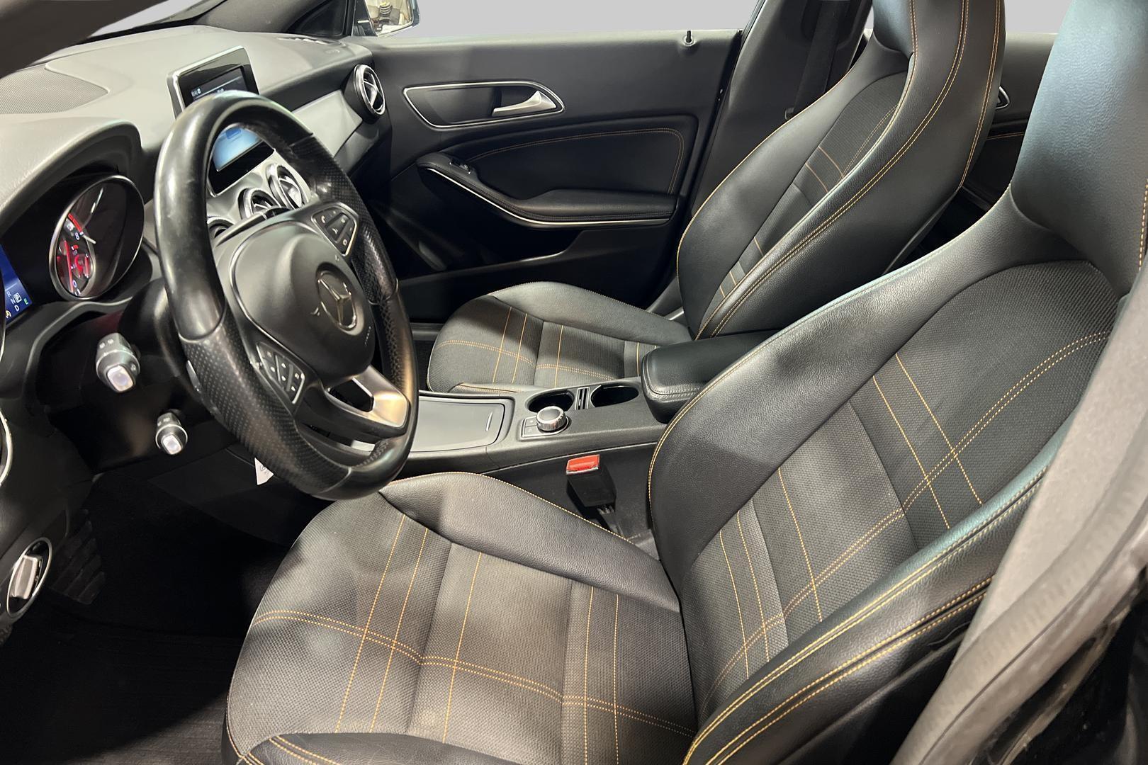 MERCEDES-BENZ CLA 2015