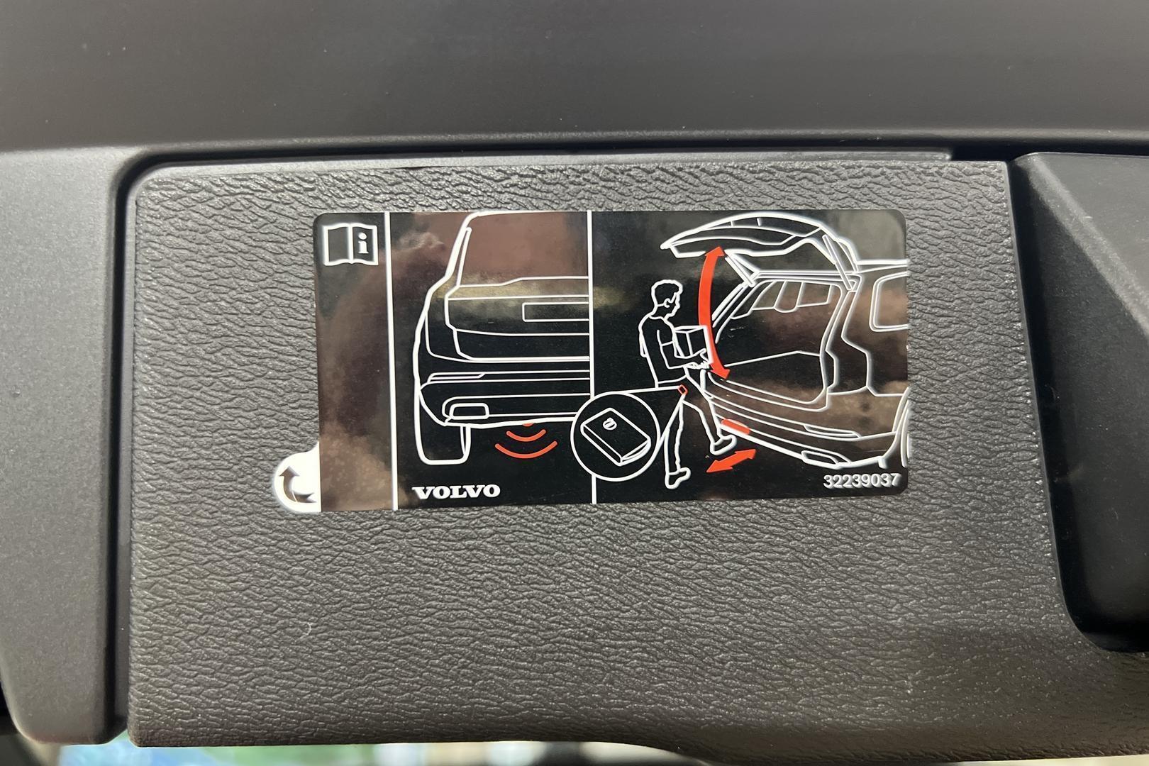 VOLVO XC60 16