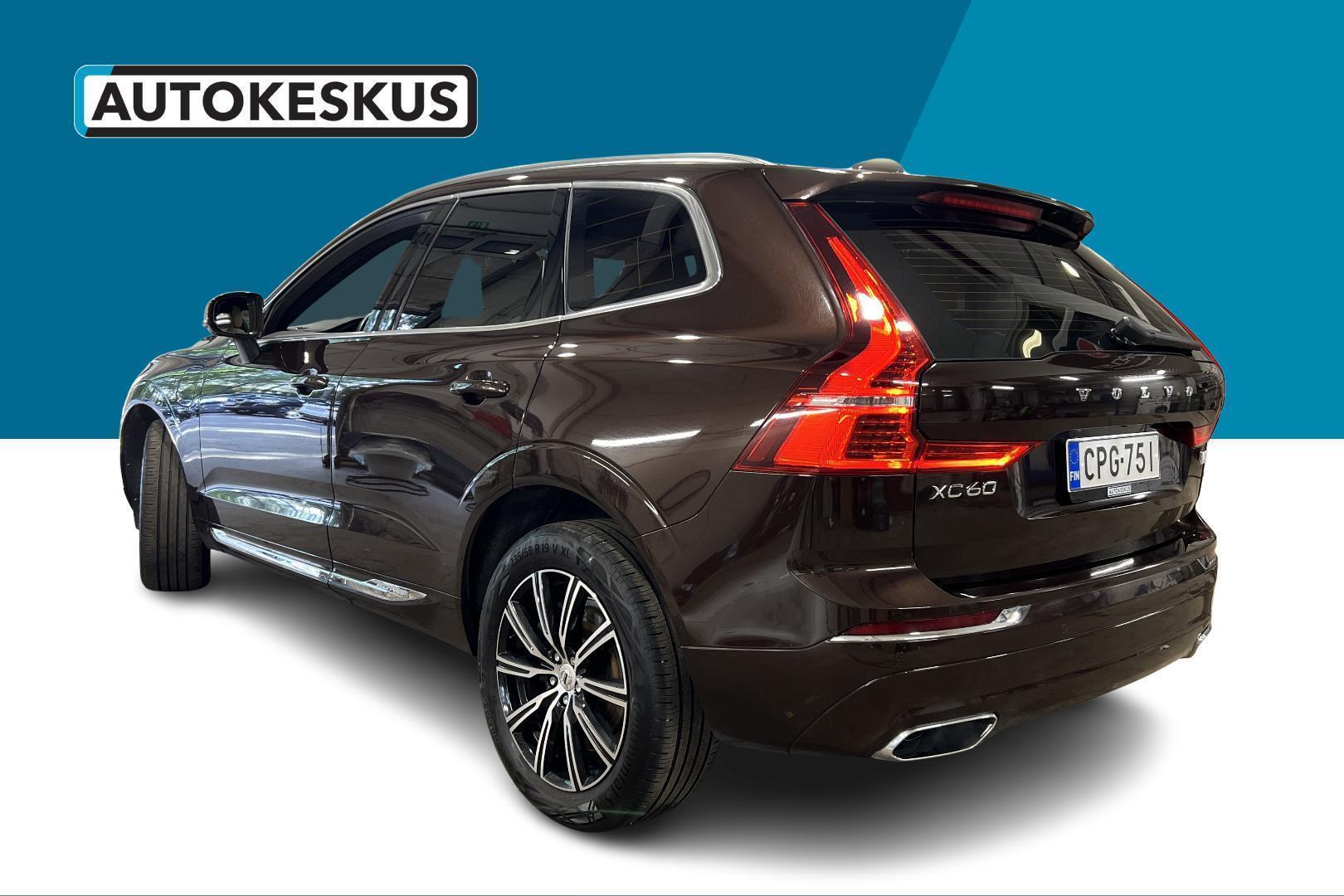 VOLVO XC60 7