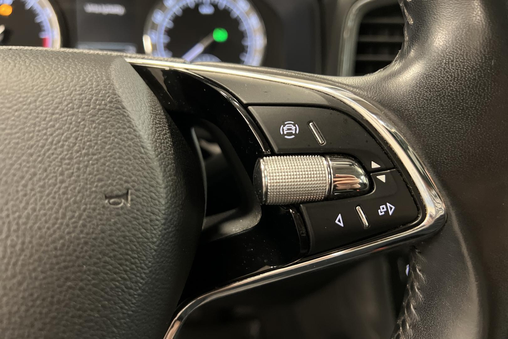 SKODA Karoq 2021