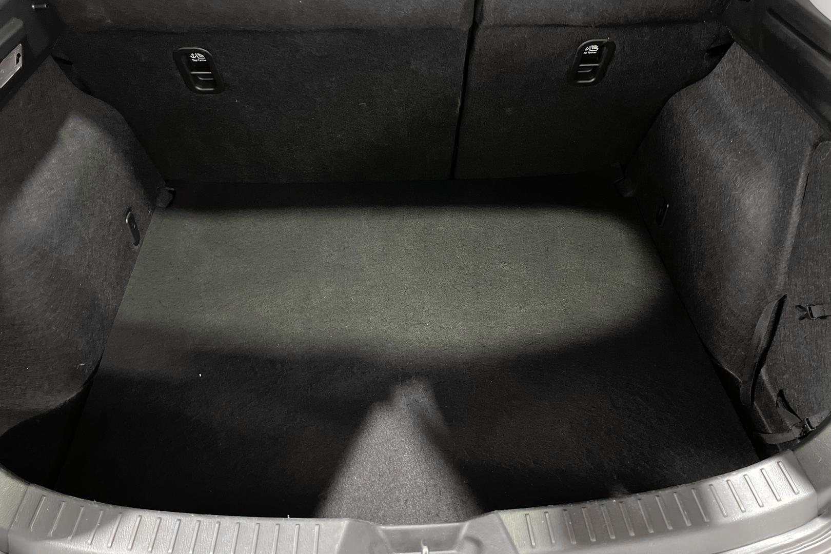 MAZDA 3 2015