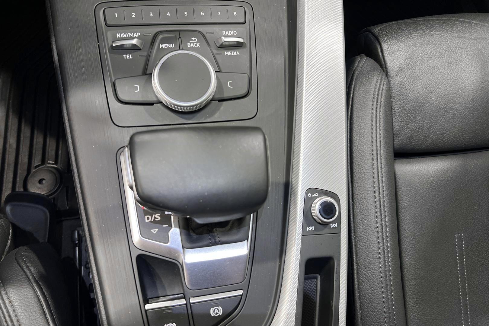 AUDI A4 2019