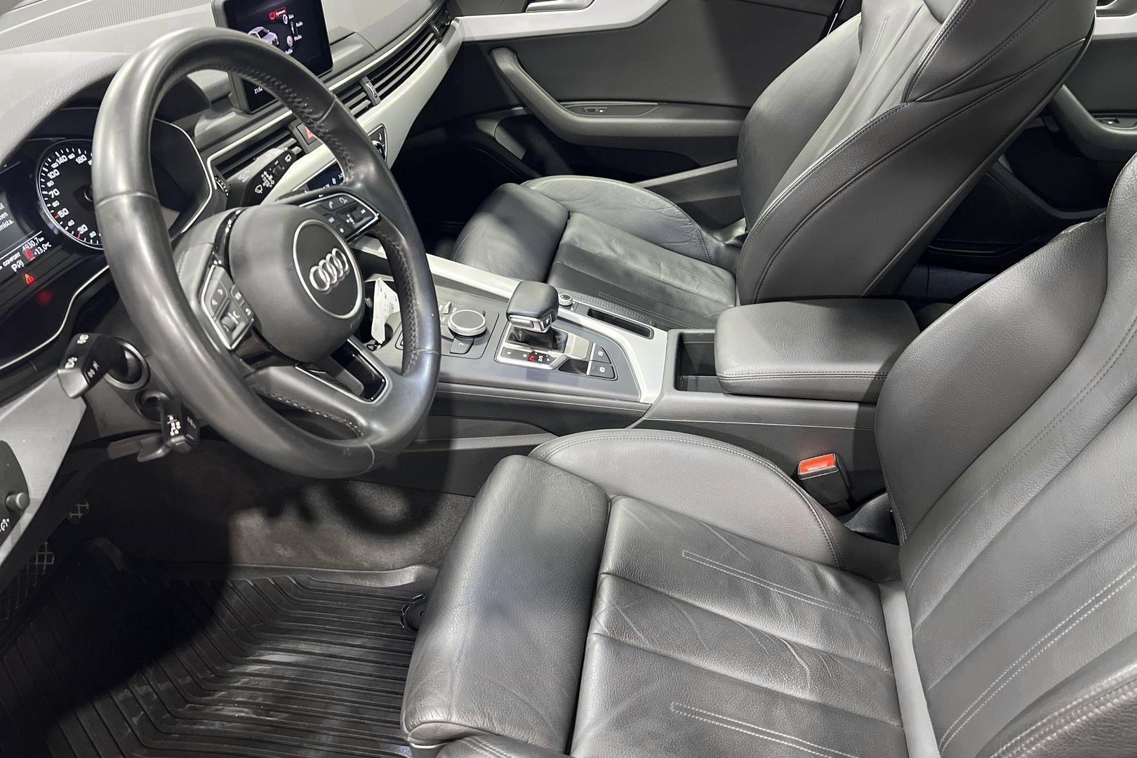 AUDI A4 2019