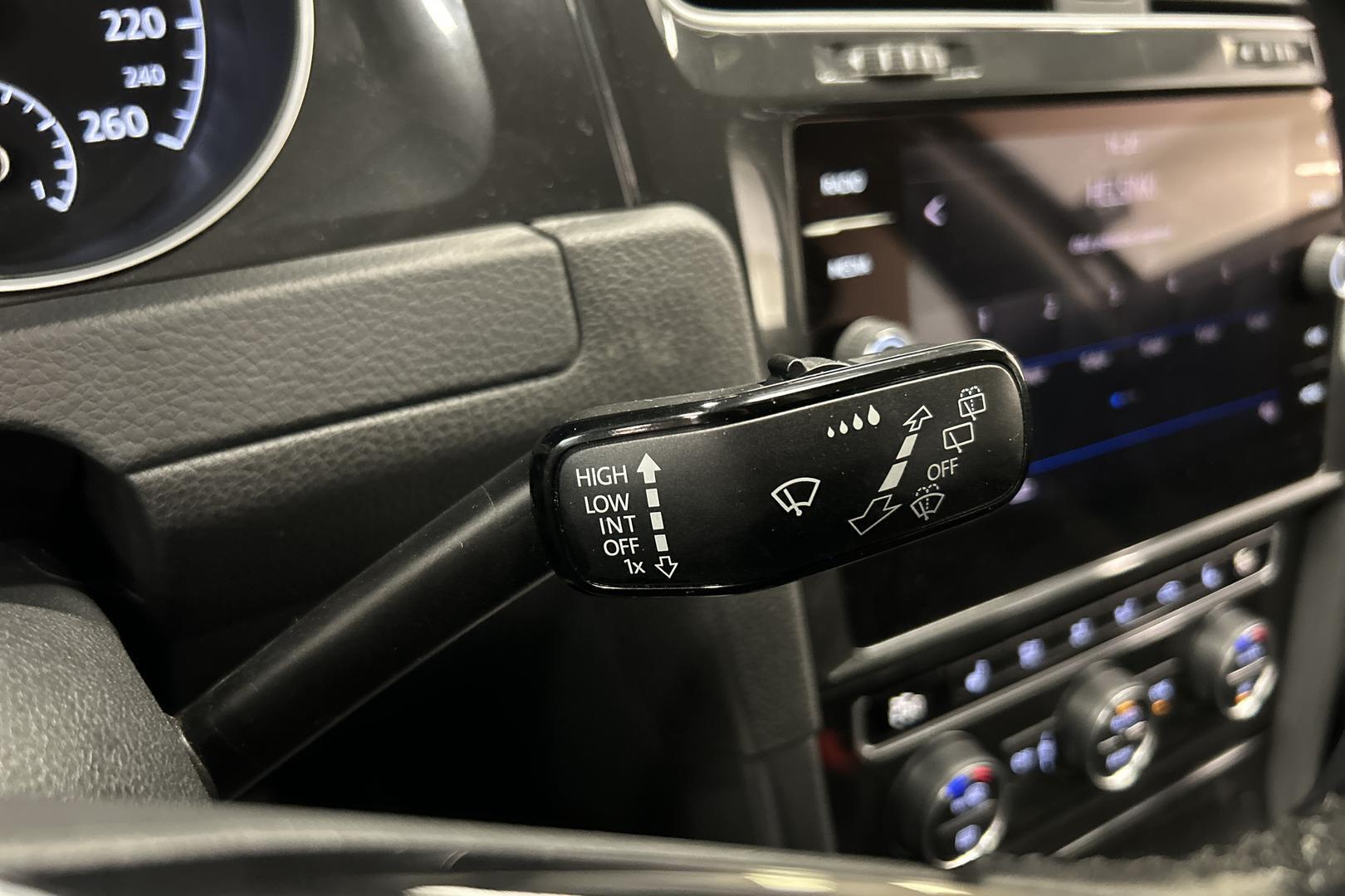 VOLKSWAGEN Golf 2018