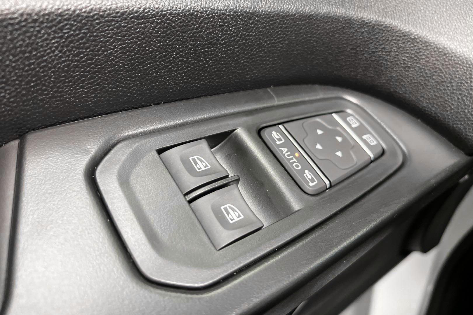 NISSAN Primastar 2025